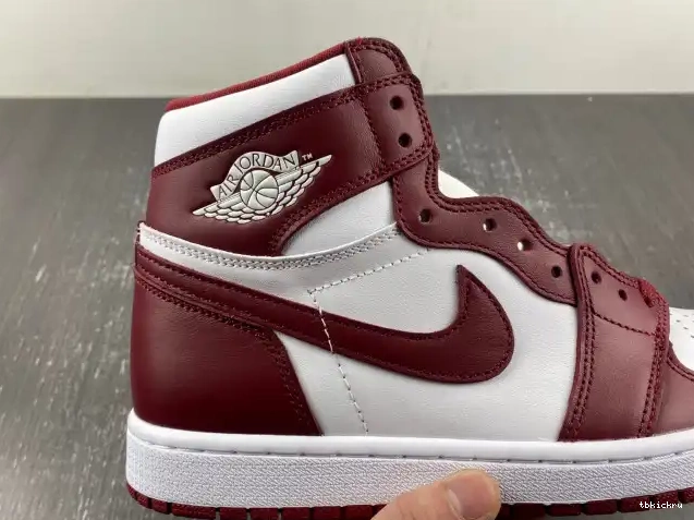 Cheap TBK Team High Air Red 1 OG Jordan DZ5485-160 0526